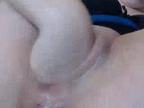 Hot Webcam Whore Dildos Her Pussy For You