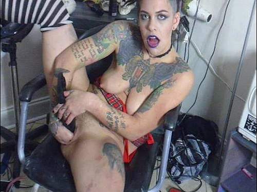 Extremistkinkster SKITZO kitty pt 2 – dirty tattooed teen fisting sex