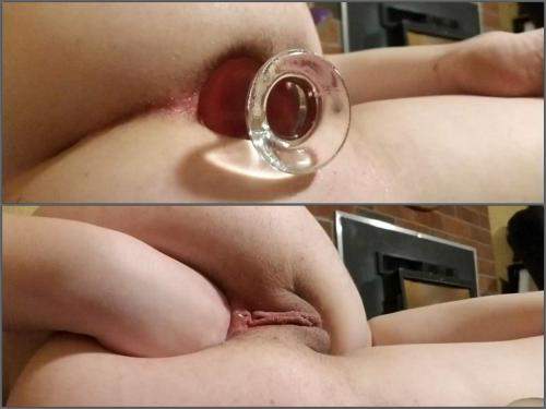 Solo female – Analgirlforever glass plug insertion in gaping hole