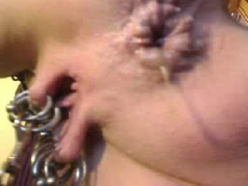 Pissing – Webcam pucker ass and clitoris pumping