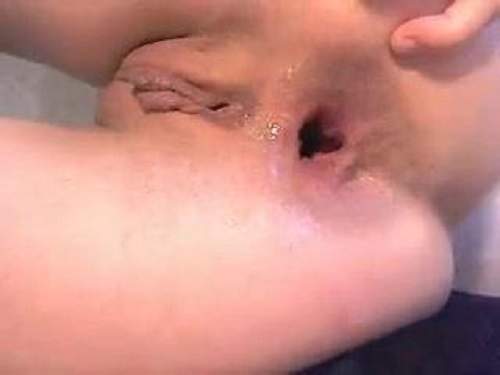Pussy insertion – Perverse girl in mask giant anal gape amateur
