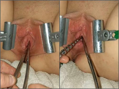 Booty girl – Hot girl Urethral_play penetration triple sticks in her peehole