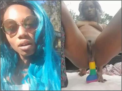 Anal insertion – Webcam ebony girl Kjuicie rainbow dildo anal rides outdoor