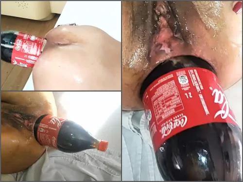 Bottle anal – Big ass latina MIlf colossal cola bottle deep in big anus