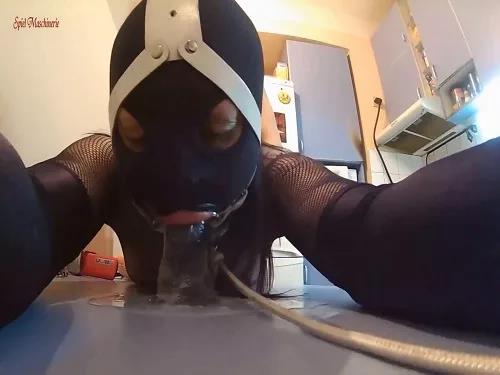 Throat gaggers – Sexy masked wife Spiel_Maschinerie deepthroat terror with long dildo during sex