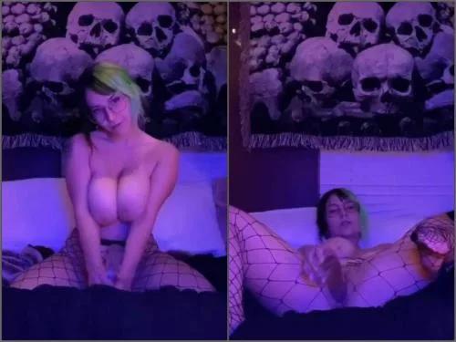 BigTittyGothEgg jiggling and playing with my wet pussy,BigTittyGothEgg dildo sex,BigTittyGothEgg dildo porn,BigTittyGothEgg dildo fuck,big dildo penetration,halloween porn,horror porn,big tits girl webcam,halloween porn hd