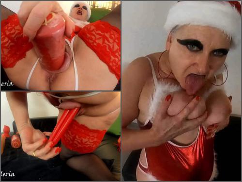 Pussy insertion – German granny Hotvaleria Santa Claus playing with toys – Premium user Request