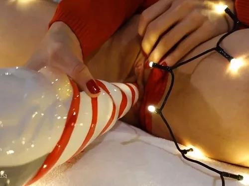 Christmas porn – TaylorAndLisa She fucks Santa! Christmas spirit solo porn amateur